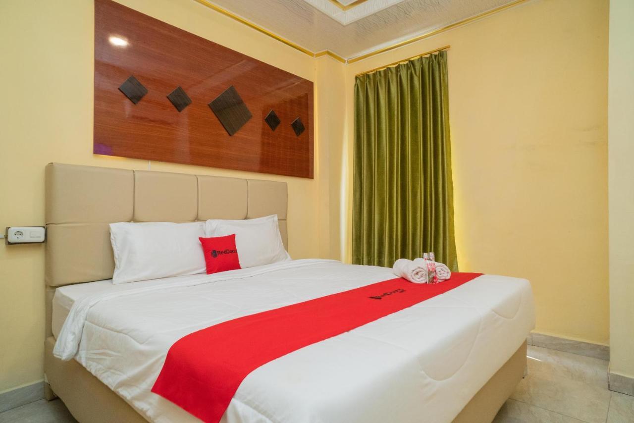 Reddoorz Plus Syariah Near Pasar Turi Surabaya Buitenkant foto